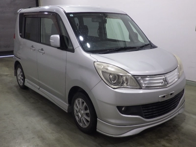 MITSUBISHI DELICA D:2