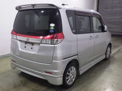 MITSUBISHI DELICA D:2