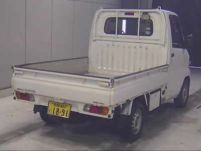 NISSAN CLIPPER TRUCK