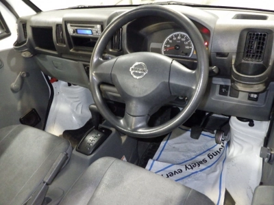 NISSAN CLIPPER TRUCK