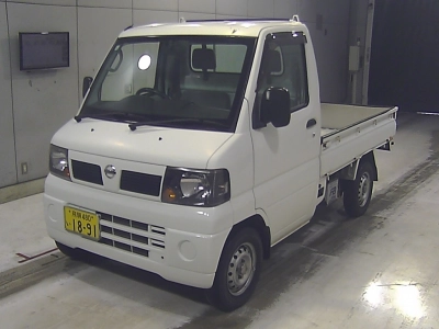 NISSAN CLIPPER TRUCK