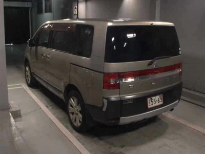 MITSUBISHI DELICA D:5