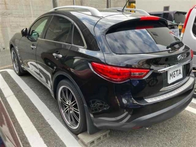 INFINITI FX35