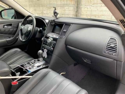 INFINITI FX35