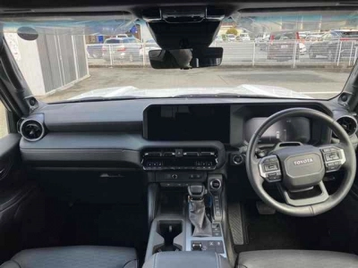 TOYOTA LAND CRUISER 250