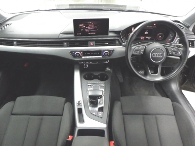 AUDI A4 AVANTE