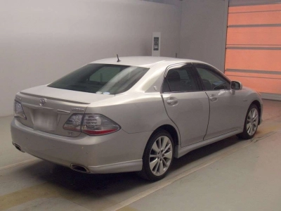 TOYOTA CROWN HYBRID