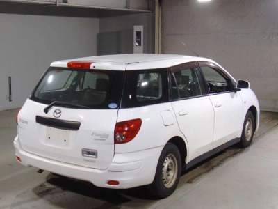 MAZDA FAMILIA VAN
