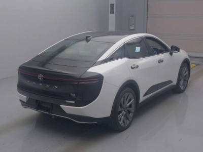 TOYOTA CROWN CROSSOVER