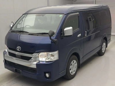 TOYOTA HIACE WAGON