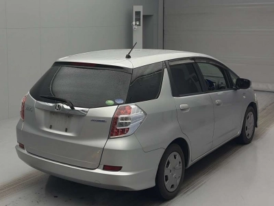 HONDA FIT SHUTTLE HYBRID