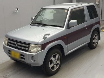 MITSUBISHI PAJERO MINI