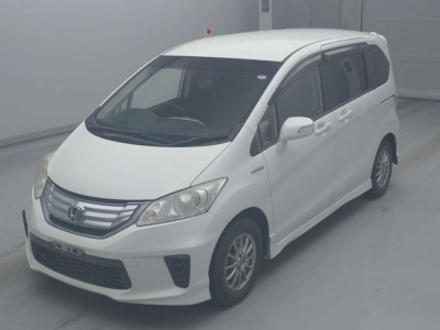 HONDA FREED HYBRID