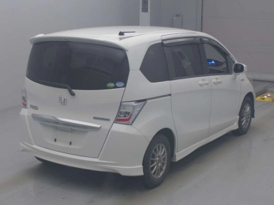 HONDA FREED HYBRID
