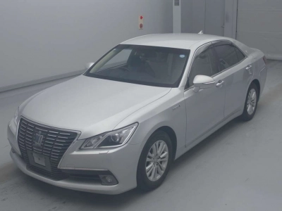 TOYOTA CROWN HYBRID