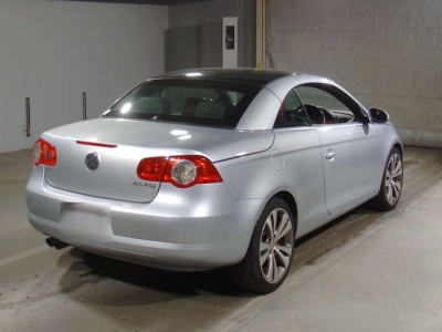 VOLKSWAGEN EOS