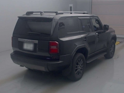 TOYOTA LAND CRUISER 250