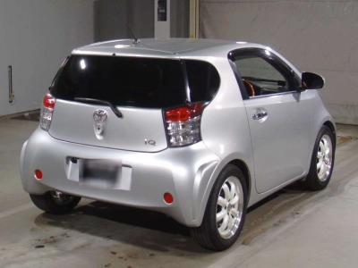 TOYOTA IQ