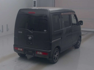 TOYOTA PIXIS VAN