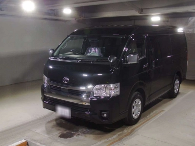 TOYOTA HIACE WAGON