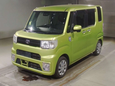 TOYOTA PIXIS MEGA