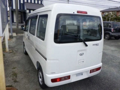 DAIHATSU HIJET VAN