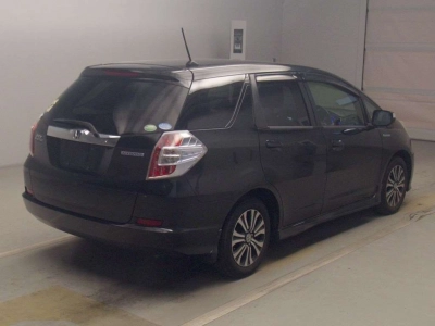 HONDA FIT SHUTTLE HYBRID