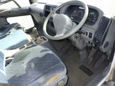 MITSUBISHI FUSO FIGHTER