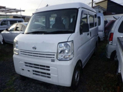 NISSAN NV100 CLIPPER