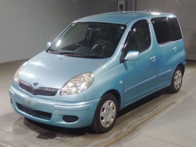 TOYOTA FUN CARGO