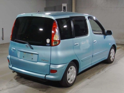 TOYOTA FUN CARGO