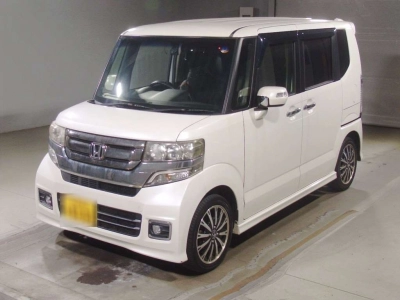 HONDA N BOX CUSTOM