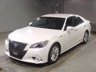 TOYOTA CROWN HYBRID