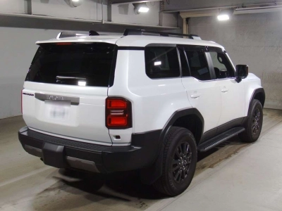 TOYOTA LAND CRUISER 250