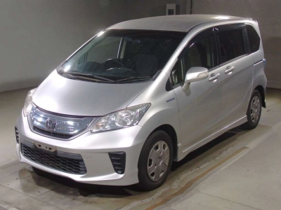 HONDA FREED HYBRID
