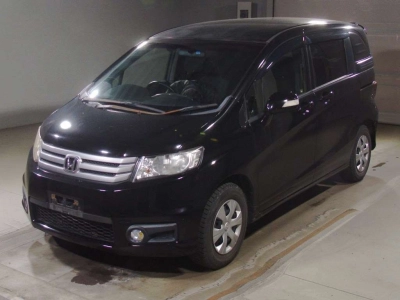 HONDA FREED SPIKE