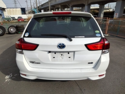 TOYOTA COROLLA FIELDER