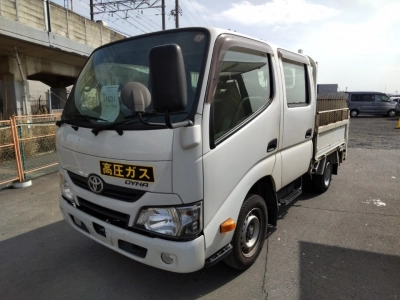 TOYOTA DYNA