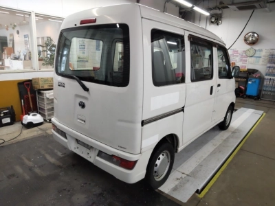TOYOTA PIXIS VAN