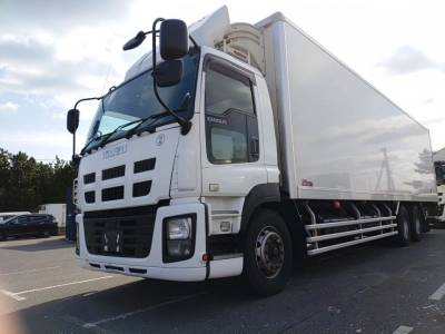 ISUZU GIGA