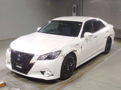 TOYOTA CROWN HYBRID