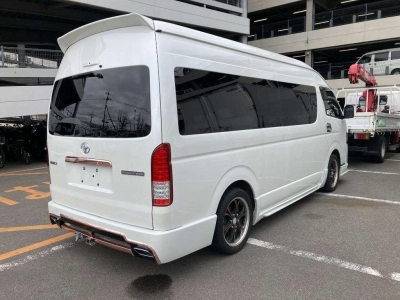 TOYOTA HIACE WAGON