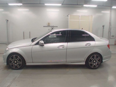 MERCEDES BENZ C CLASS