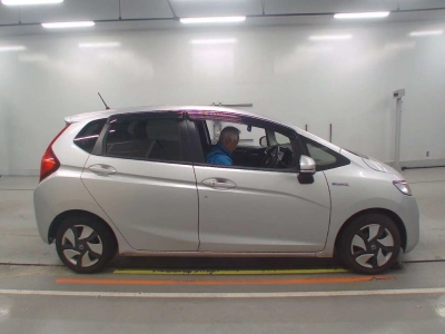 HONDA FIT HYBRID