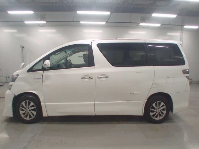 TOYOTA VELLFIRE HYBRID
