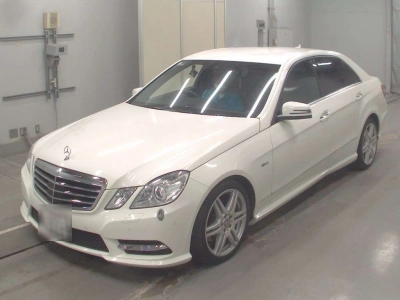 MERCEDES BENZ E CLASS