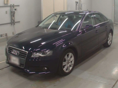 AUDI A4 AVANTE