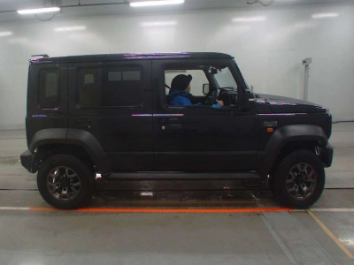 SUZUKI JIMNY NOMADE