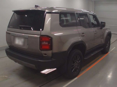 TOYOTA LAND CRUISER 250