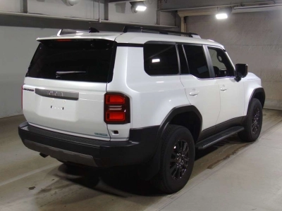 TOYOTA LAND CRUISER 250